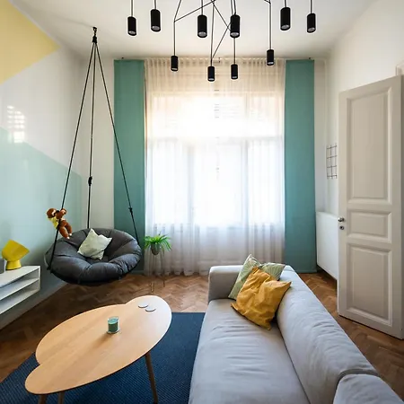 Modern, Design Lakas A Margit-sziget Mellett アパート