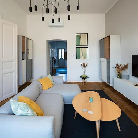 Modern, Design Lakas A Margit-sziget Mellett * ブダペスト
