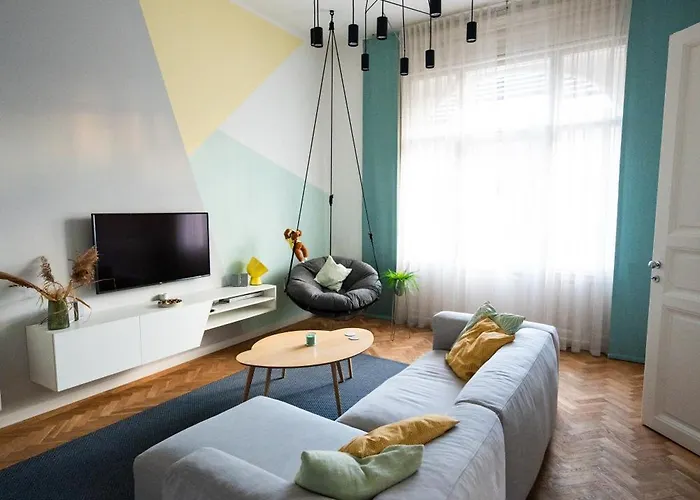 Modern, Design Lakas A Margit-sziget Mellett アパート ブダペスト