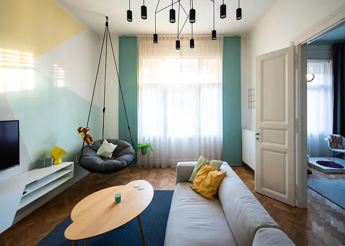Modern, Design Lakas A Margit-sziget Mellett アパート