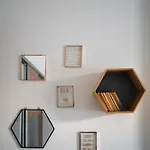 Modern, Design Lakas A Margit-sziget Mellett