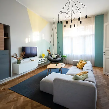 Apartment Modern, Design Lakas A Margit-sziget Mellett *
