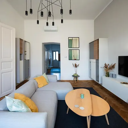 Modern, Design Lakas A Margit-sziget Mellett Apartment *