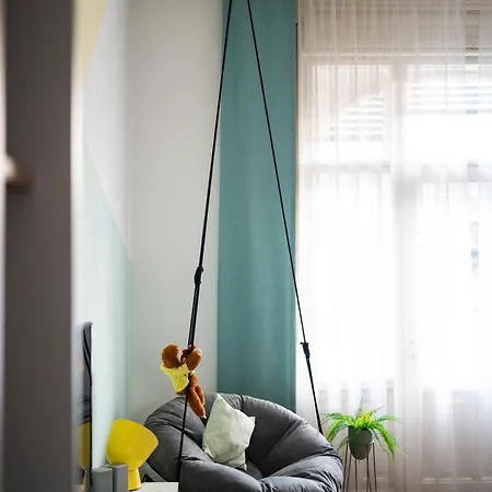 Apartment Modern, Design Lakas A Margit-sziget Mellett