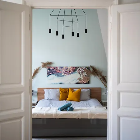 Apartment Modern, Design Lakas A Margit-sziget Mellett