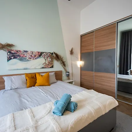 Modern, Design Lakas A Margit-sziget Mellett Apartment Budapest