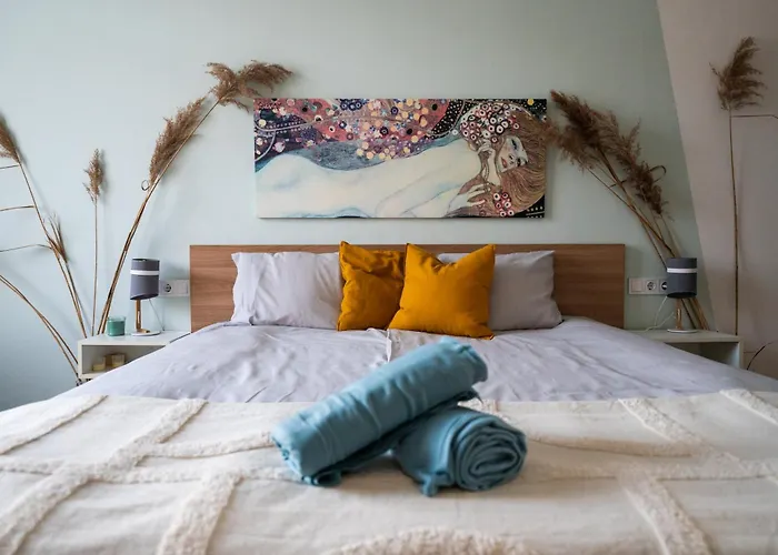 Modern, Design Lakas A Margit-sziget Mellett Διαμέρισμα *