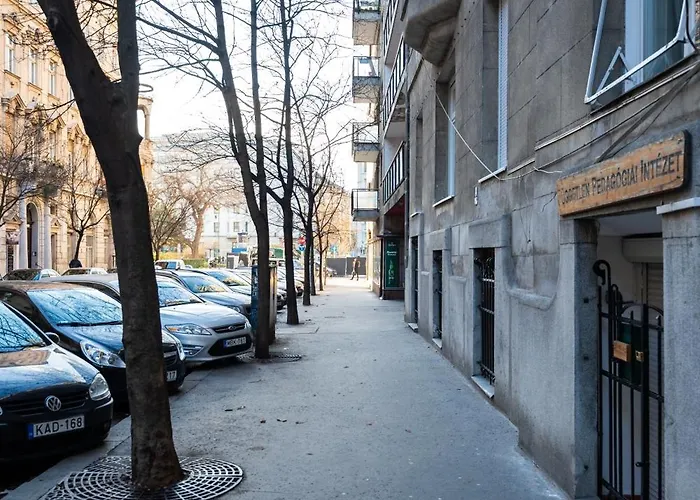 Modern, Design Lakas A Margit-sziget Mellett Βουδαπέστη