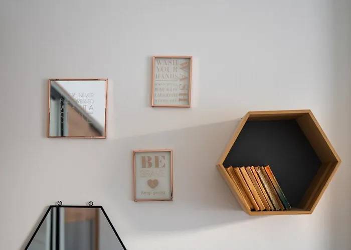 Modern, Design Lakas A Margit-sziget Mellett