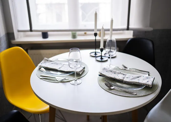 Modern, Design Lakas A Margit-sziget Mellett